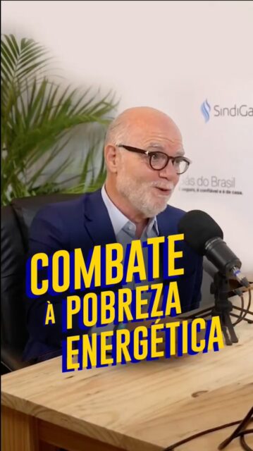 Um ano do Gás do Povo: um ano transformando a realidade das famílias. 🇧🇷

O maior resultado de uma política pública é aquele que chega à vida das pessoas.

Neste trecho, Sergio Bandeira de Mello, presidente do Sindigás, fala sobre como o combate à pobreza energética e a redução do uso da lenha ajudam a orientar a avaliação de políticas públicas nesse campo.

Ao completar um ano, o Gás do Povo reforça a importância de garantir acesso a uma energia segura, eficiente e capaz de melhorar a qualidade de vida das famílias brasileiras.

▶️ Dá o play e confere!

#glp #sindigas #gásdobrasil